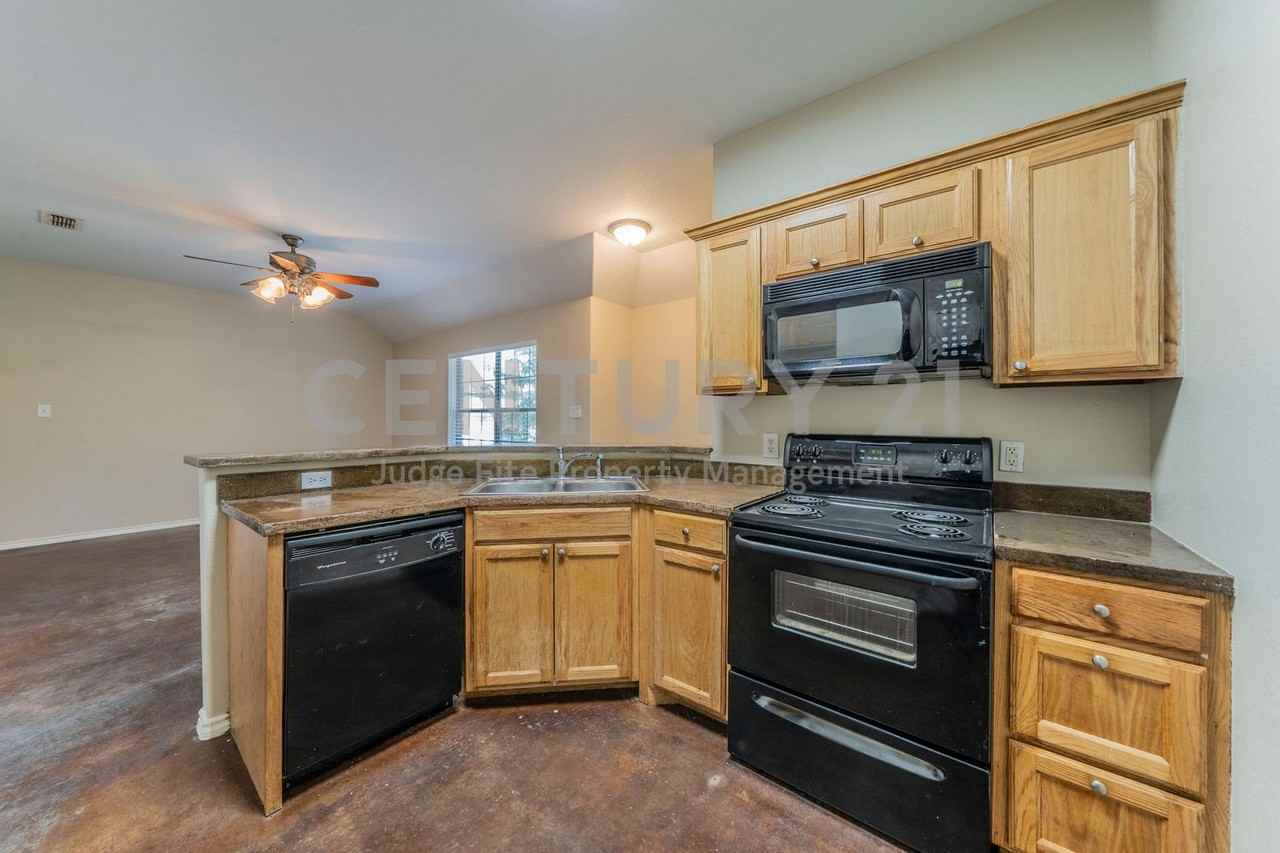 122 Sunburst Ct - Photo 3 of 14