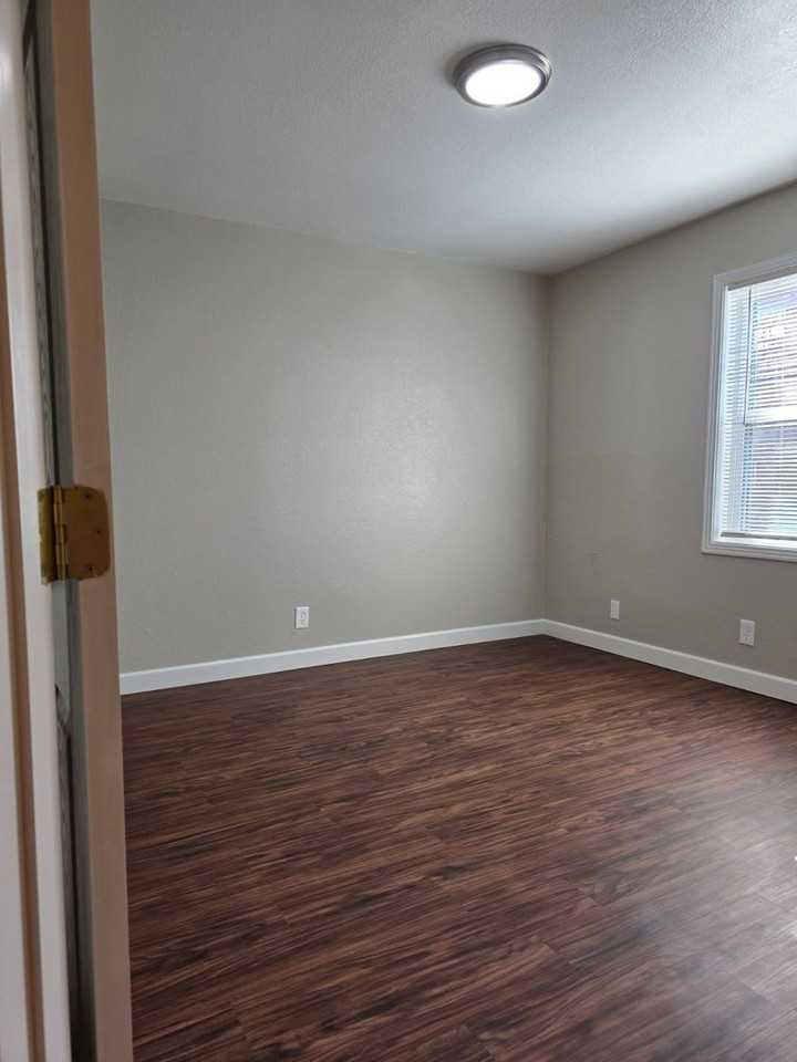 Cedar Pointe Apartments - Photo 6 of 21