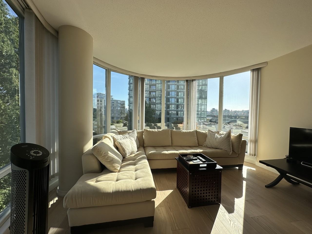 1067 Quaywest Tower 2 #707 - Photo 2 of 26