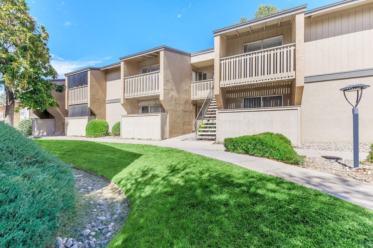 Lincoln Place Apartments - Photo 4 of 39