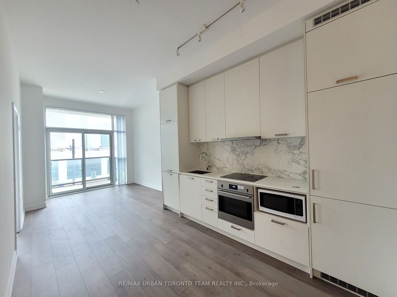 38 Honeycrisp Crescent #316 - Photo 2 of 9