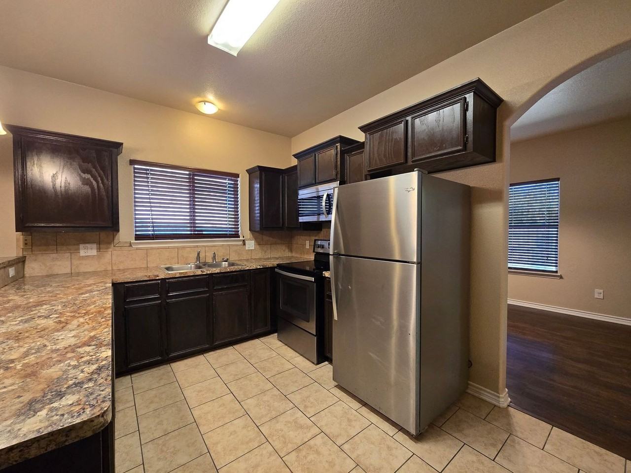 1103 Grace Point Dr #A - Photo 3 of 28