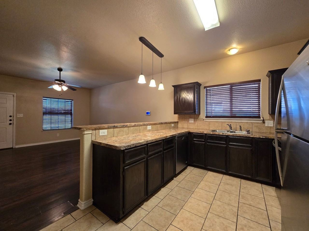 1103 Grace Point Dr #A - Photo 6 of 28