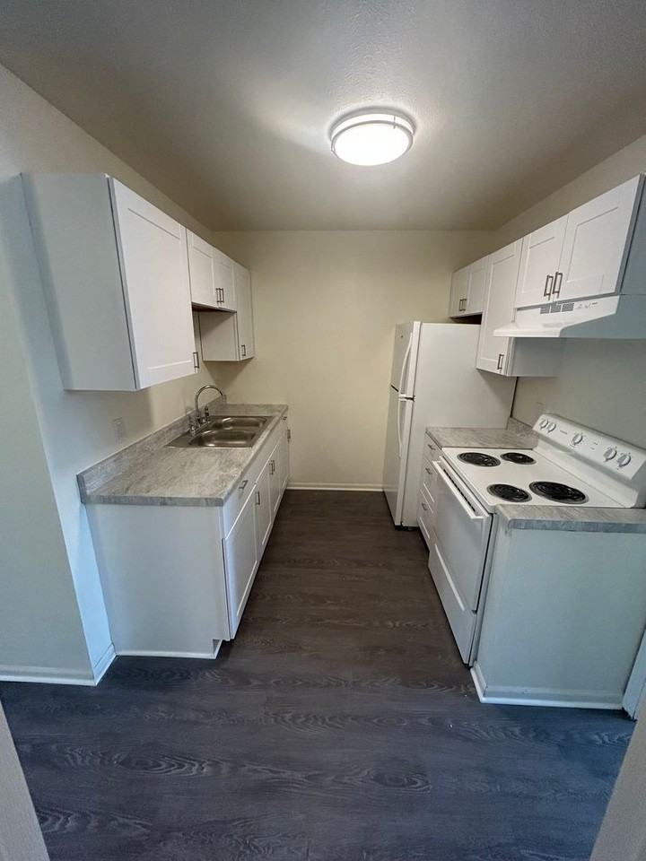 Garden Ridge Apartments - Photo 5 of 17