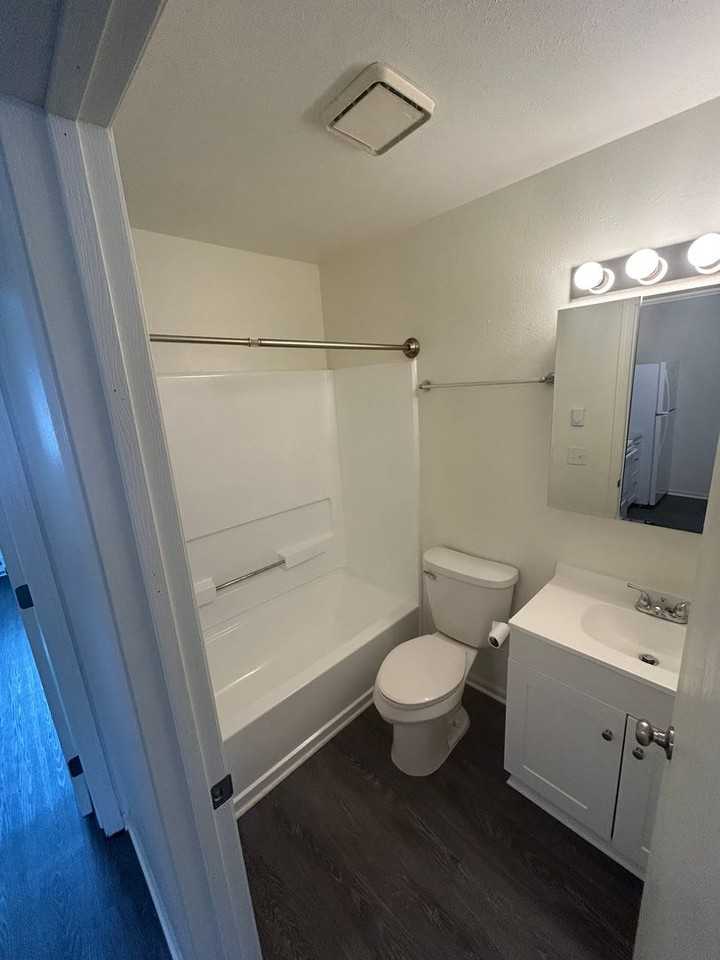 Garden Ridge Apartments - Photo 6 of 17