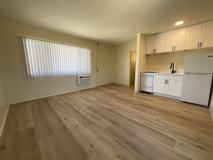 21st7041-7055 - Photo 1 of 1