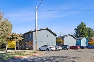 featured image of 635 Se 182nd Ave