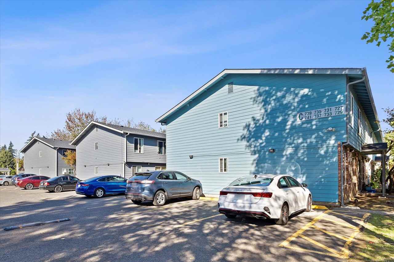 Carrington Square - Photo 2 of 13