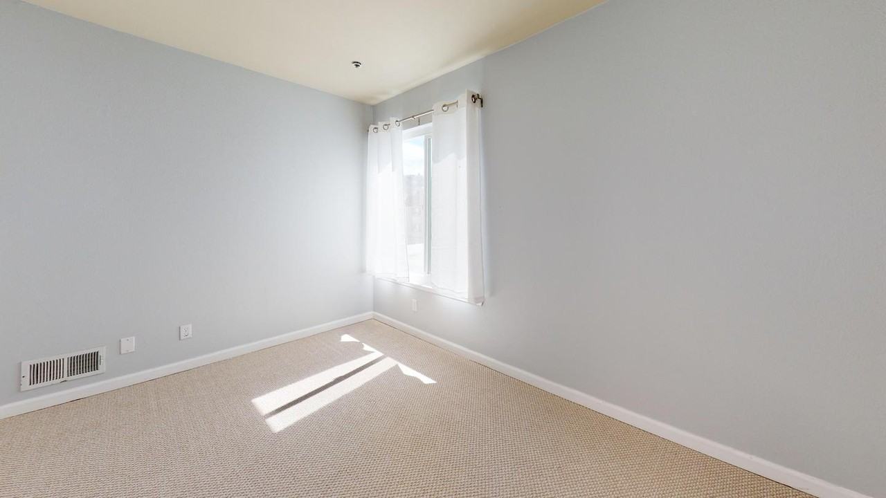 Lovely Sunset townhome near Golden Gate Park - Photo 7 of 15