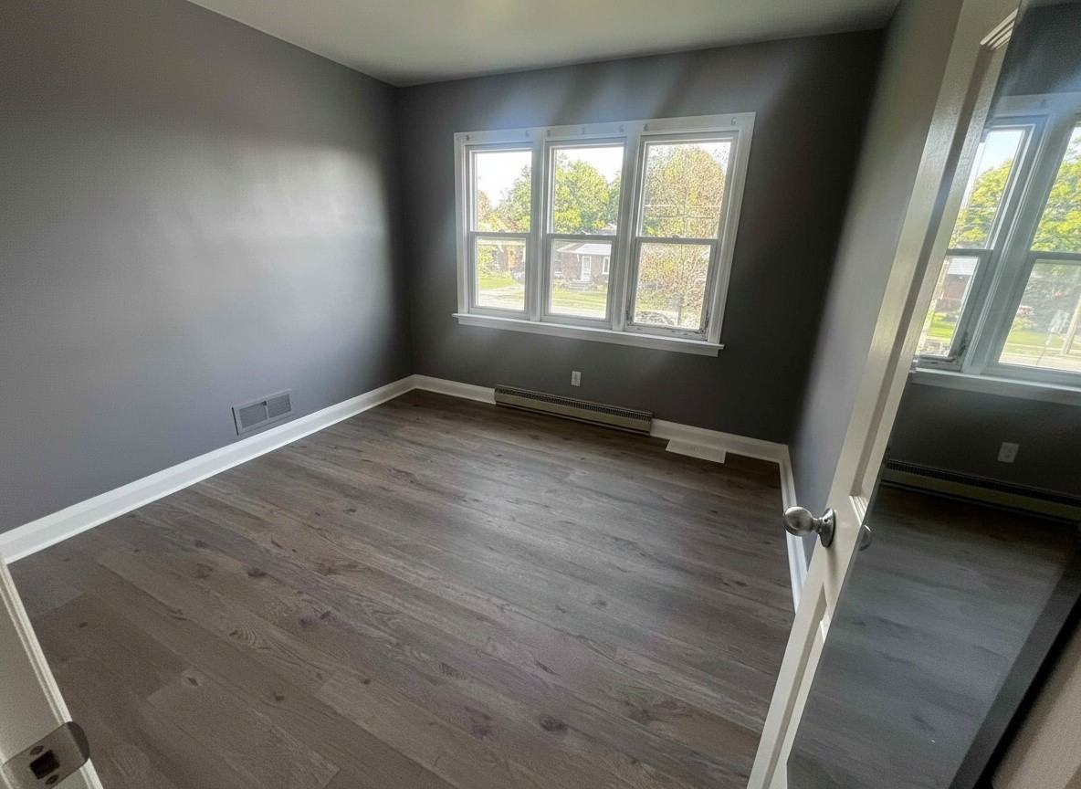 140 Penetang St #2 - Photo 5 of 7