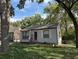 8219 Ward Pkwy - Photo 1 of 1