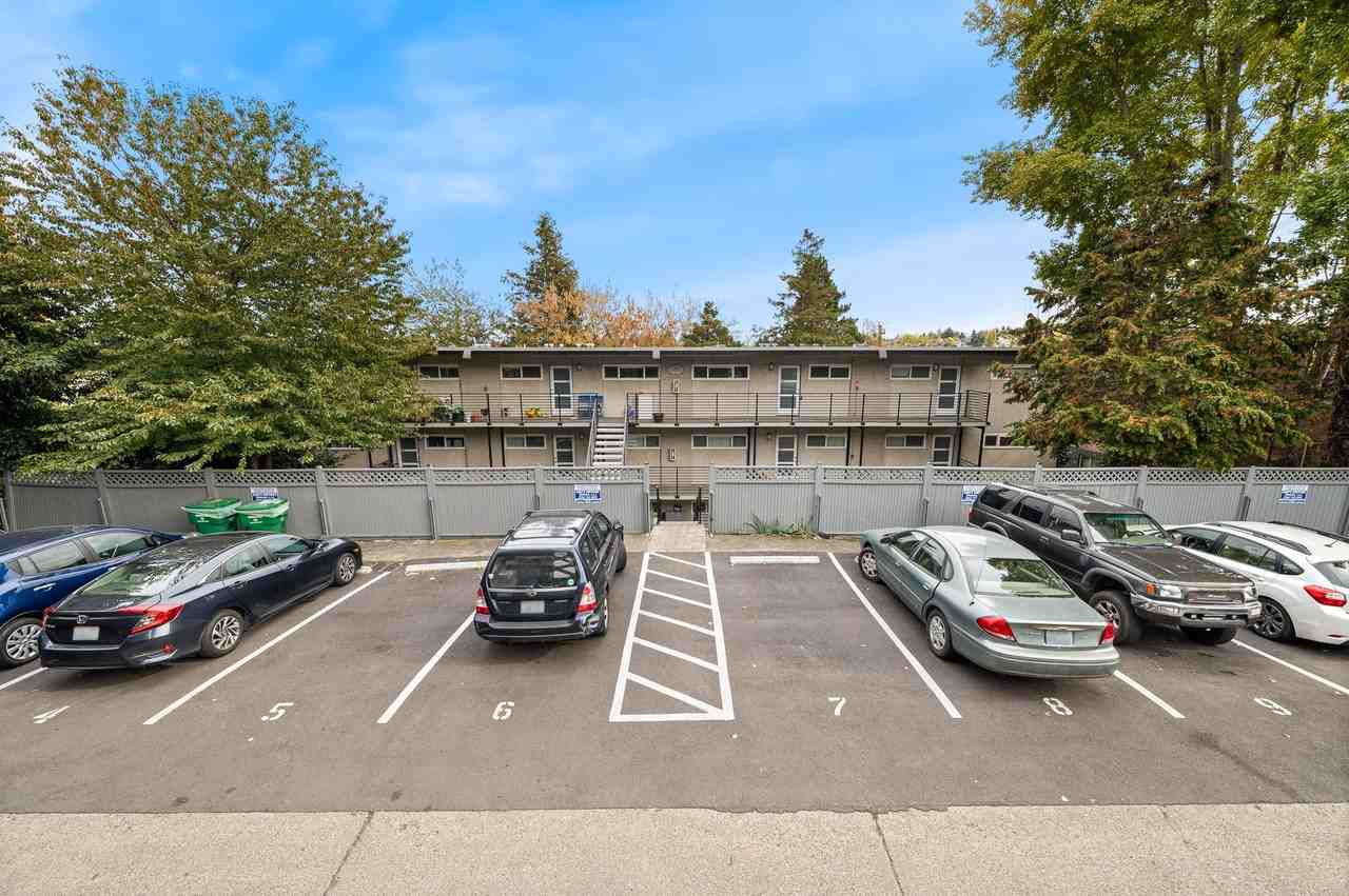 Catalina Apartments - Photo 4 of 6