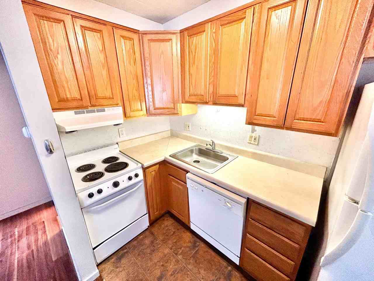 543 Church - Varsity Management - Photo 6 of 50
