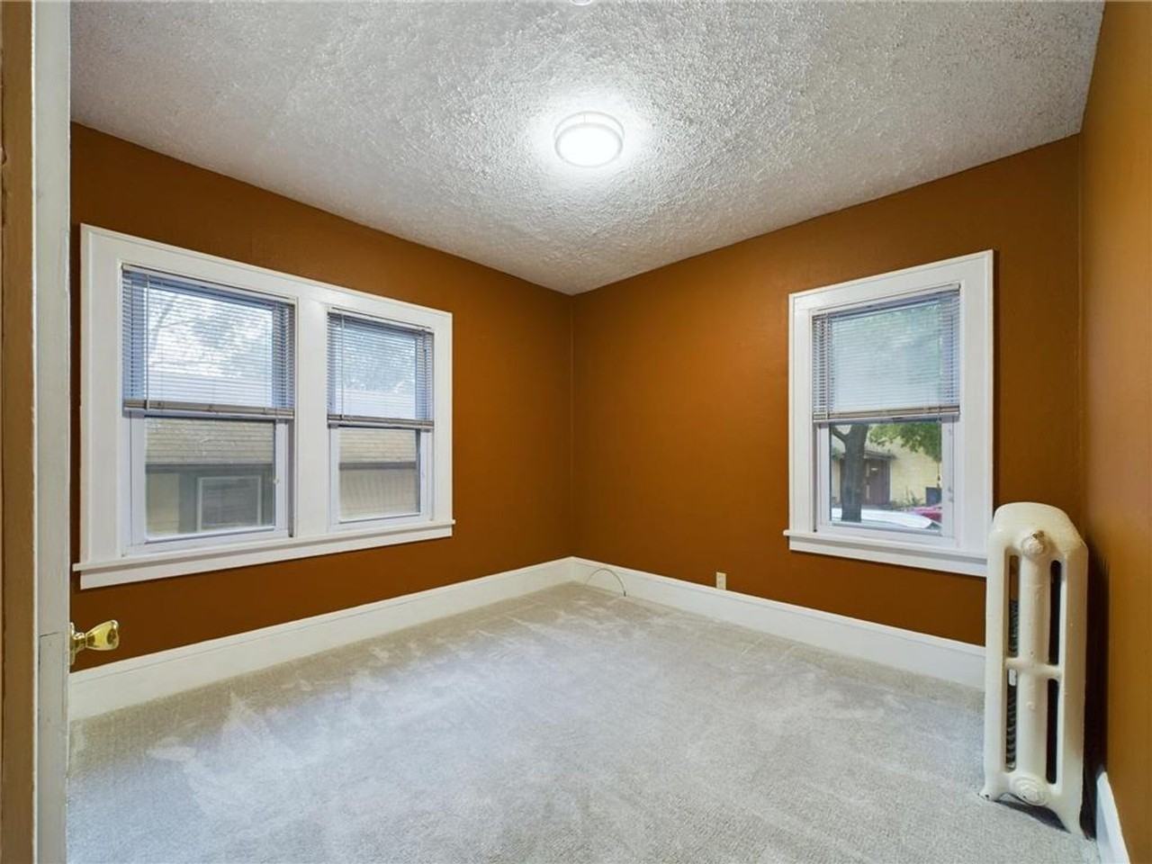 1158 Marshall Ave - Photo 4 of 20