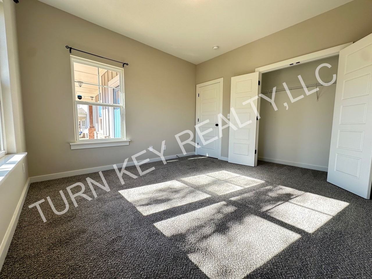 120 Lakeridge Drive - Photo 4 of 21