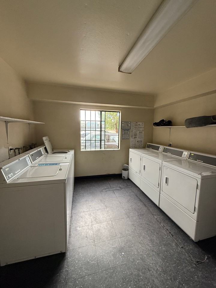 Lassen Carriage House LLC - Photo 5 of 12