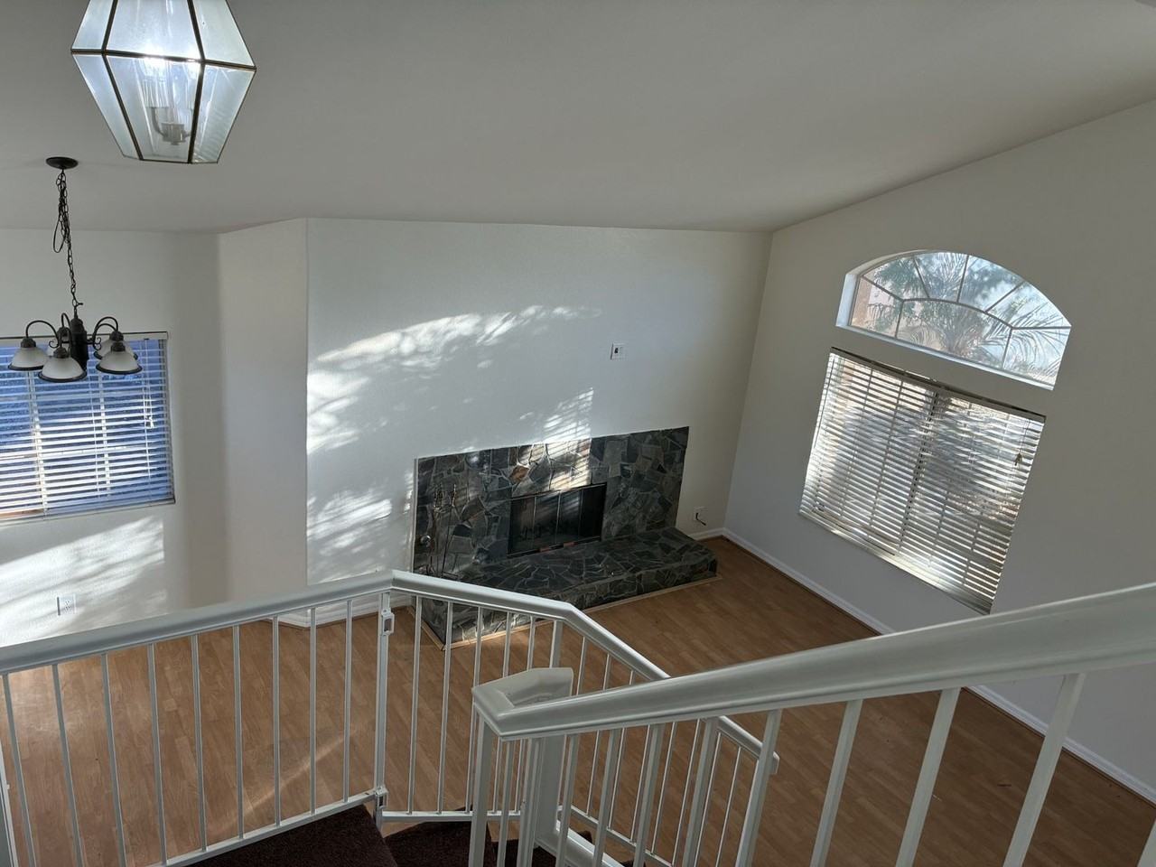 5585 Osborne Ct - Photo 6 of 35