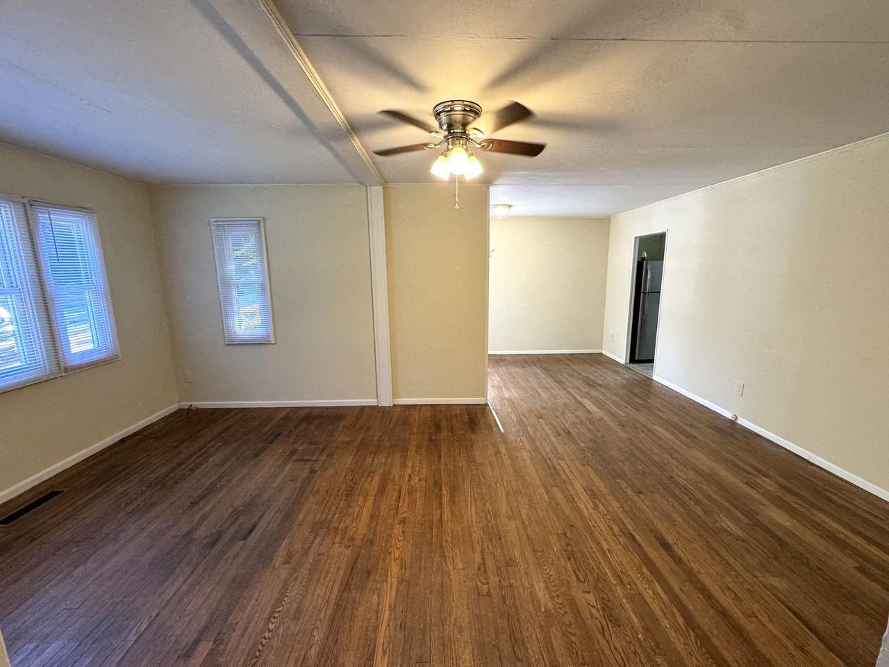 125 Habersham Dr - Photo 4 of 17