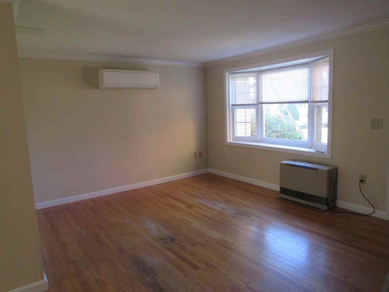 53 Stonegate Ln - Photo 2 of 16