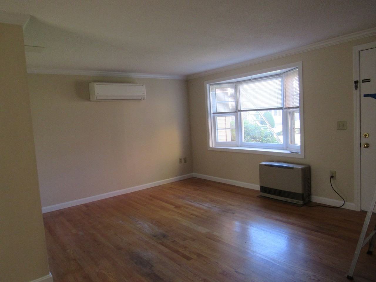 53 Stonegate Ln - Photo 3 of 16