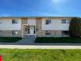 featured image of 221 221 21st St W Units 1-4