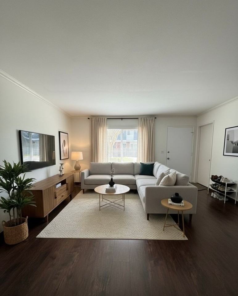 113 Morristown Ln - Photo 2 of 26