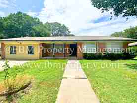 509 Lakeshore Dr - Photo 1 of 1
