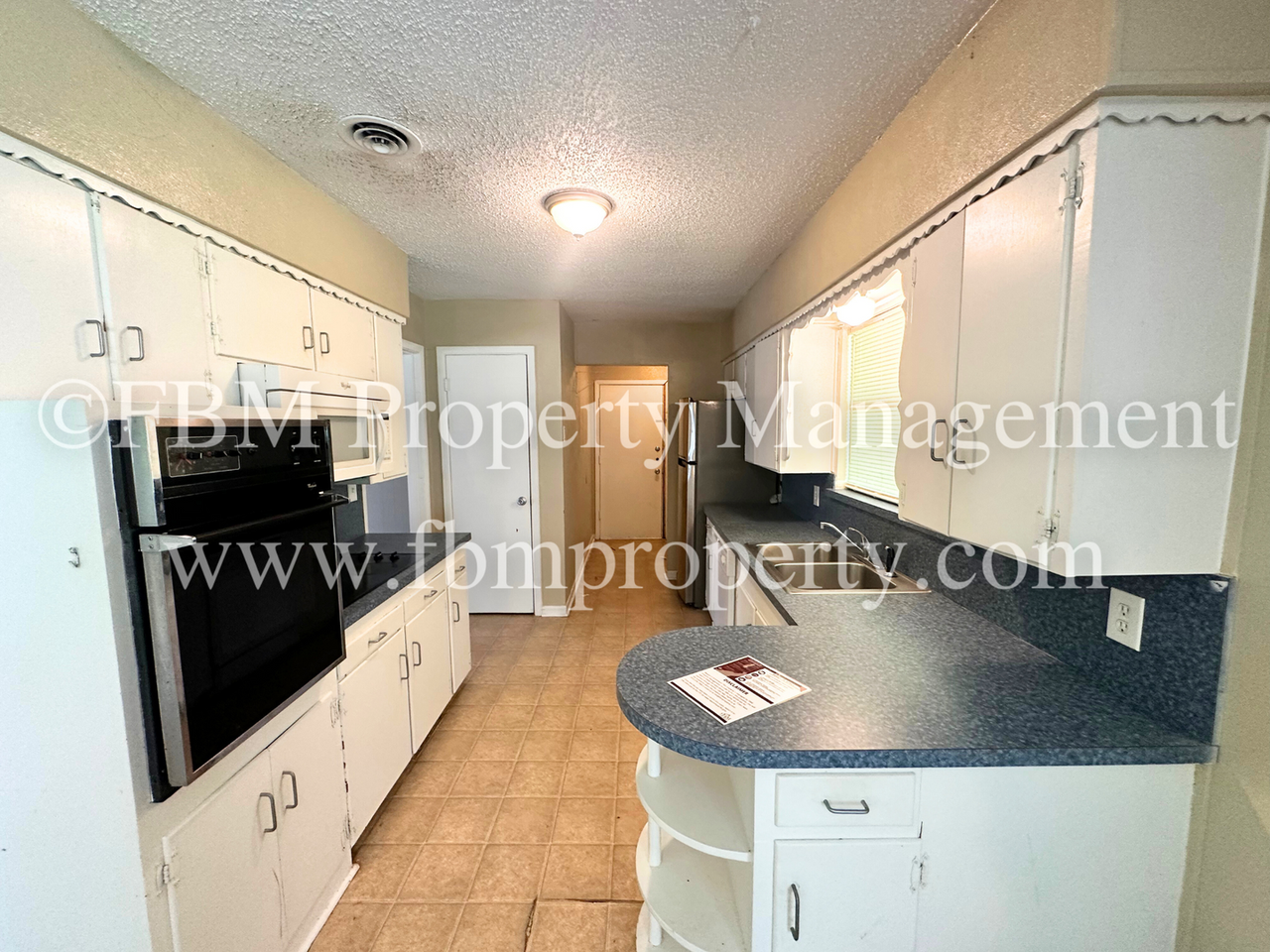 509 Lakeshore Dr - Photo 5 of 21