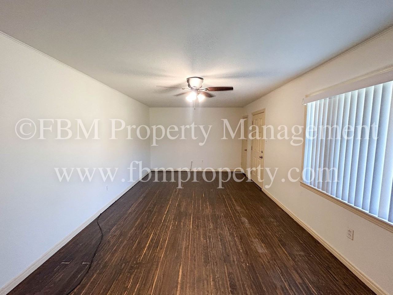 4205 W Park Row Blvd - Photo 3 of 17