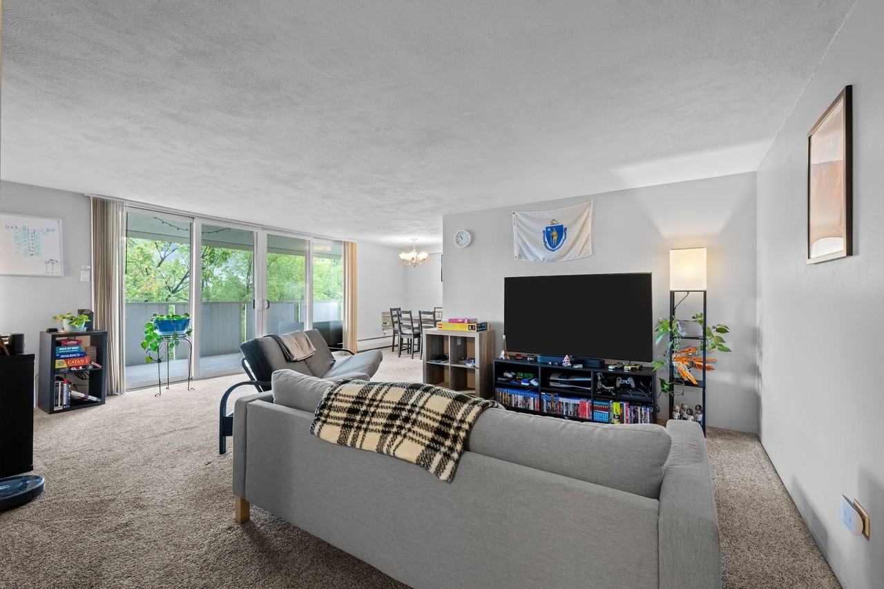 1090 N Lafayette St #502 - Photo 7 of 25