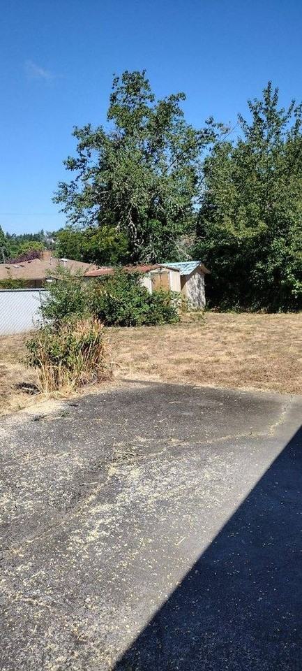 1496 Nw Almira St - Photo 4 of 19