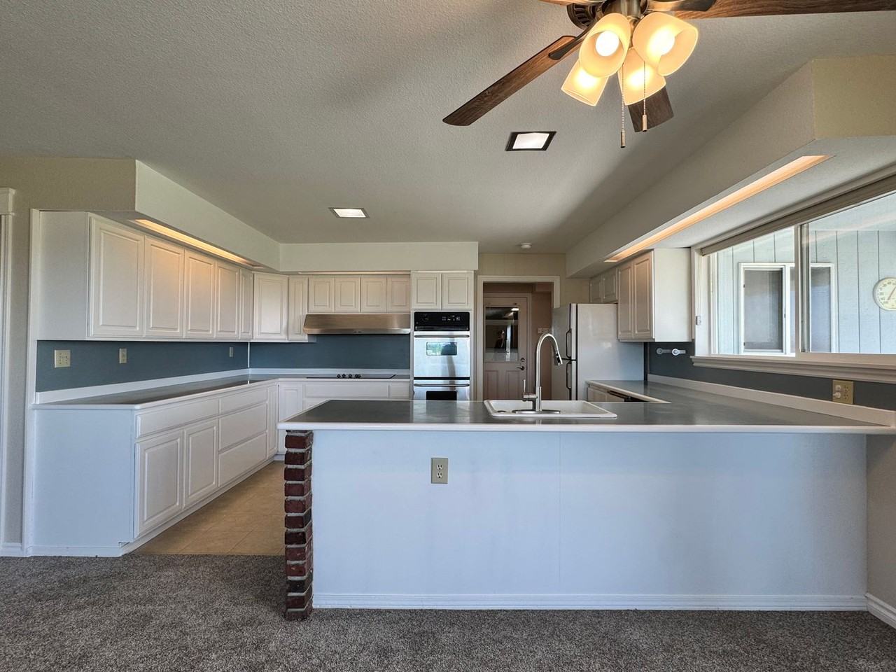 7753 Yakima Valley Hwy - Photo 7 of 39