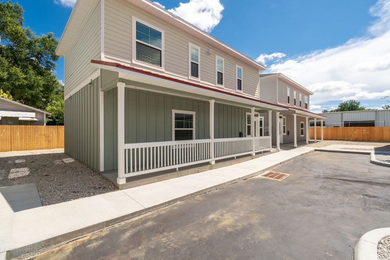 622 Nw 3rd Ave - Photo 4 of 43