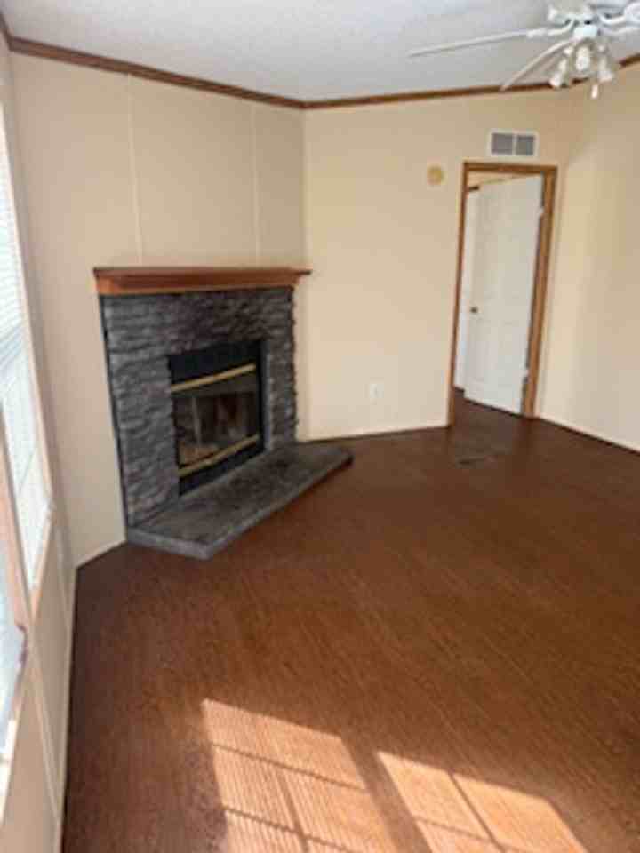 201 Whitefish Way - Photo 3 of 18