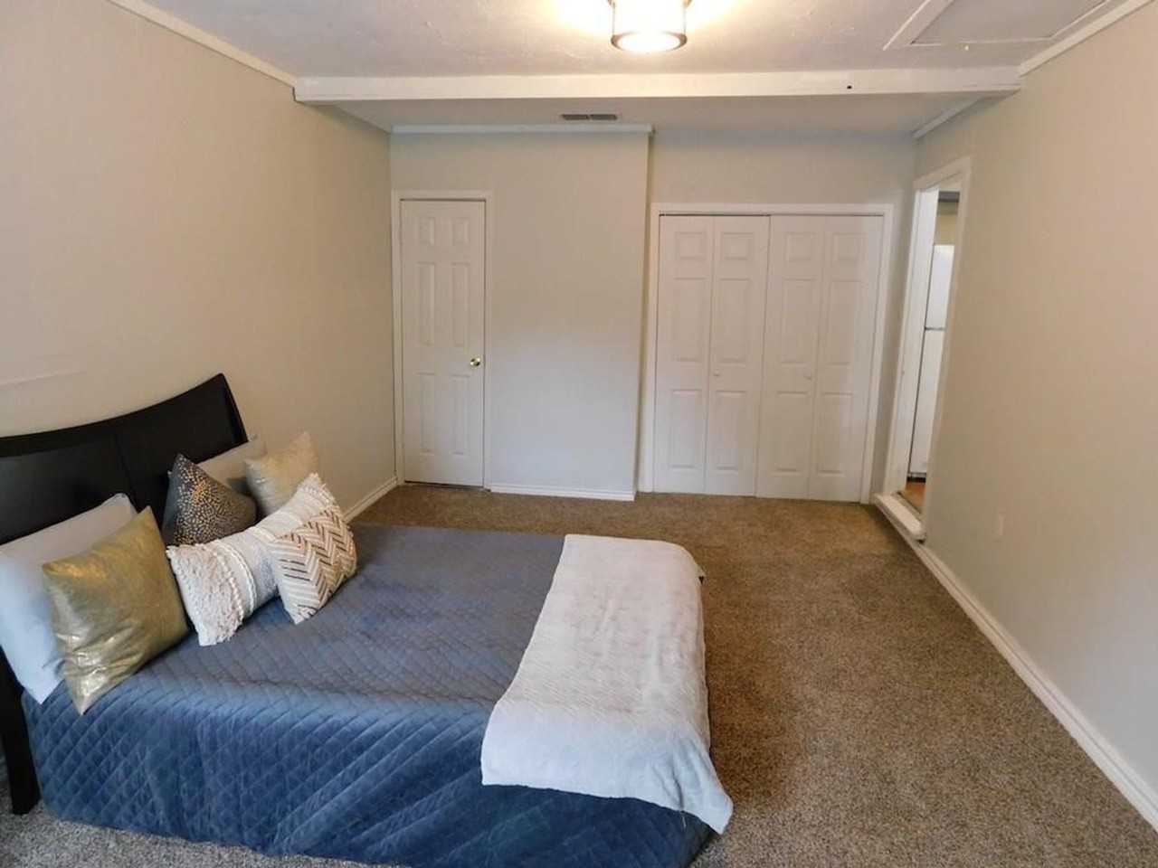 731 W Walnut St - Photo 4 of 12