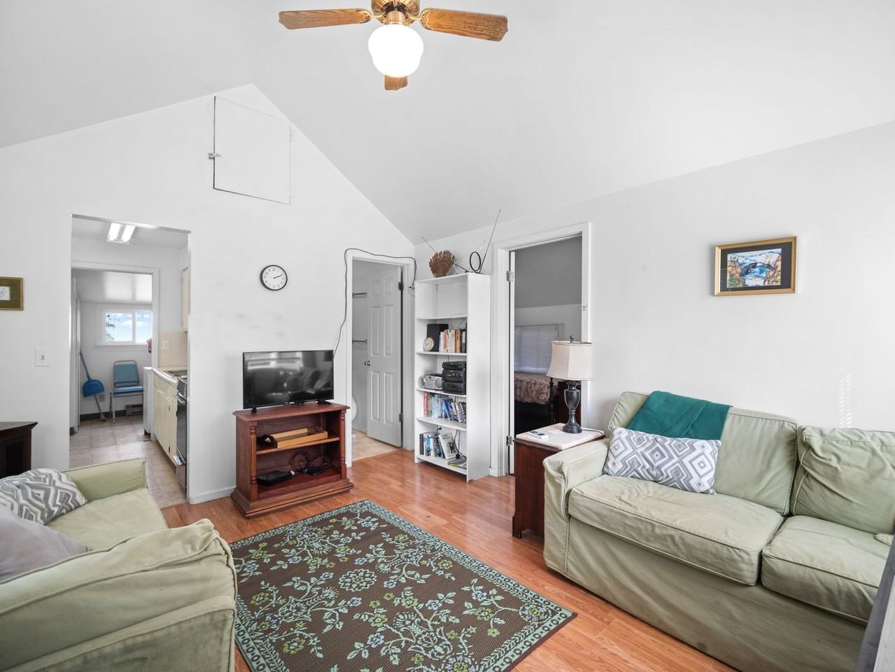 3821 E 32nd Ave - Photo 5 of 26