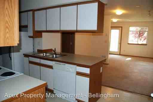 330 & 340 32ND STREET - Photo 3 of 8