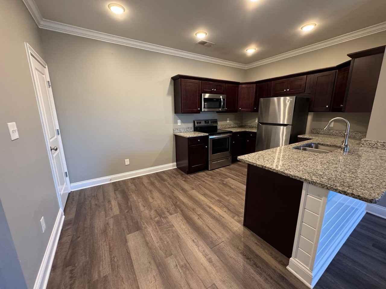 5790 Natasha Ct - Photo 3 of 14