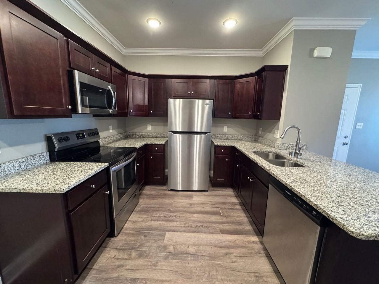 5790 Natasha Ct - Photo 4 of 14