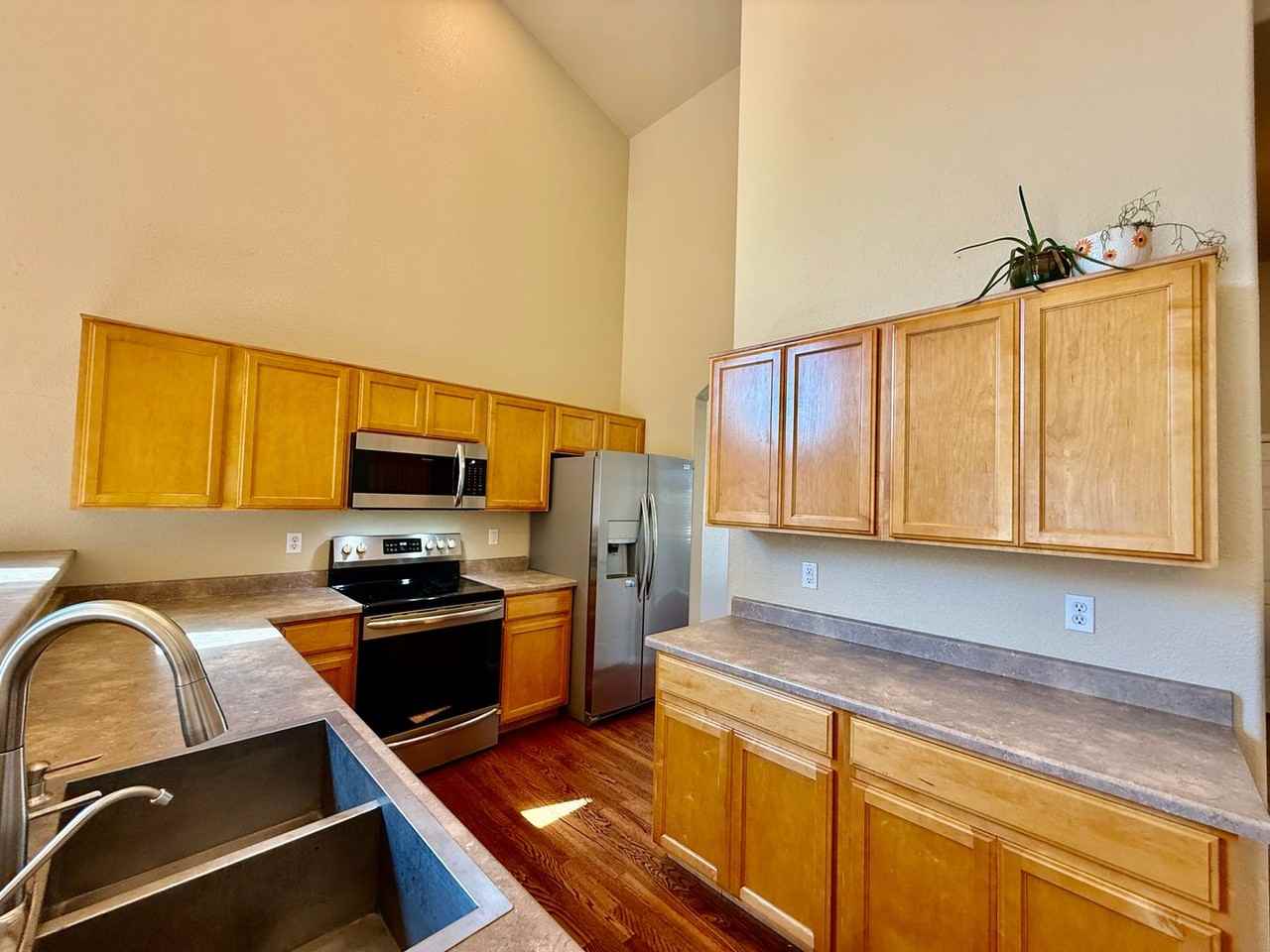 6724 Passing Sky Dr - Photo 4 of 36