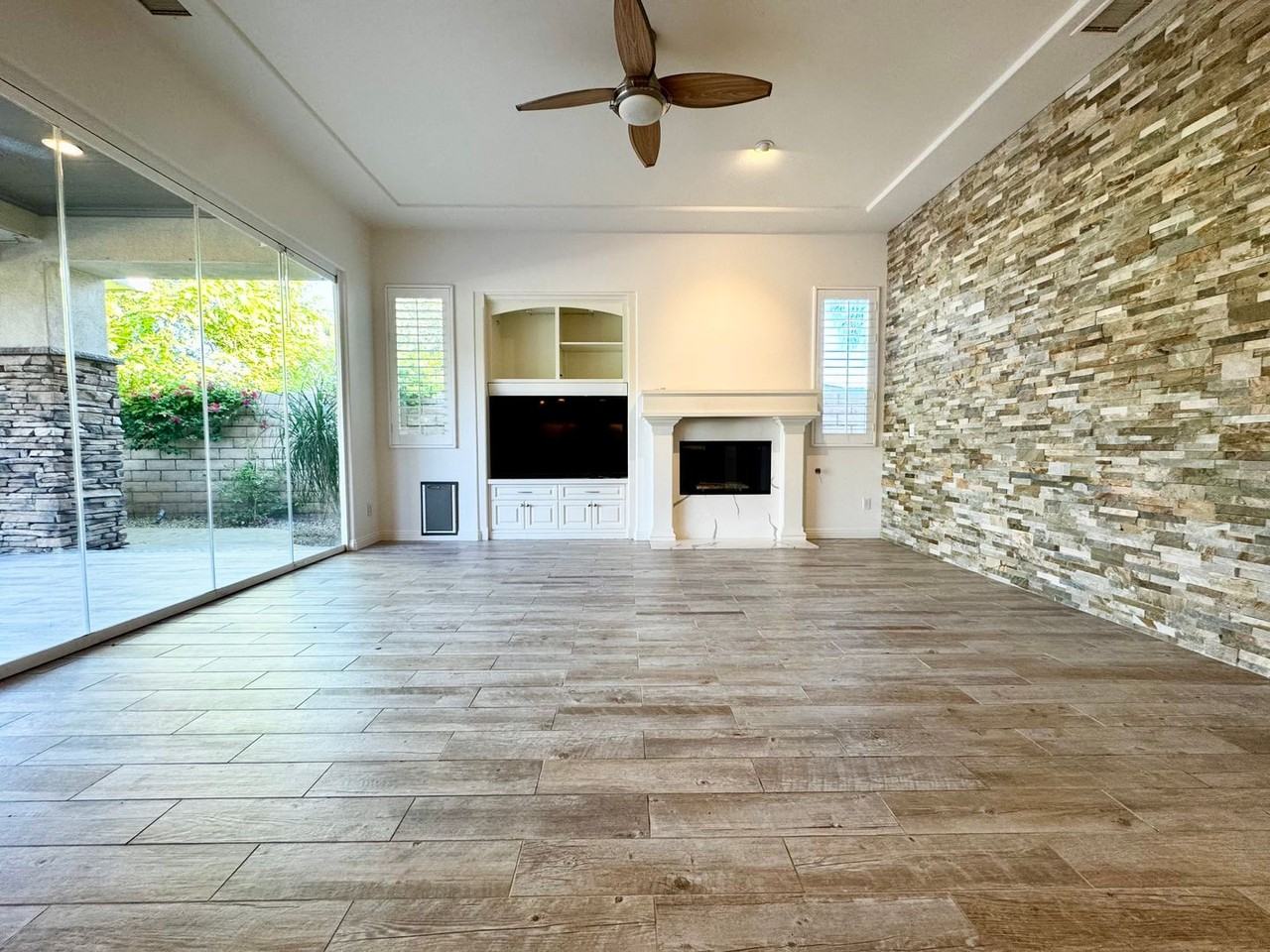 121 Fresco Lane - Photo 5 of 48