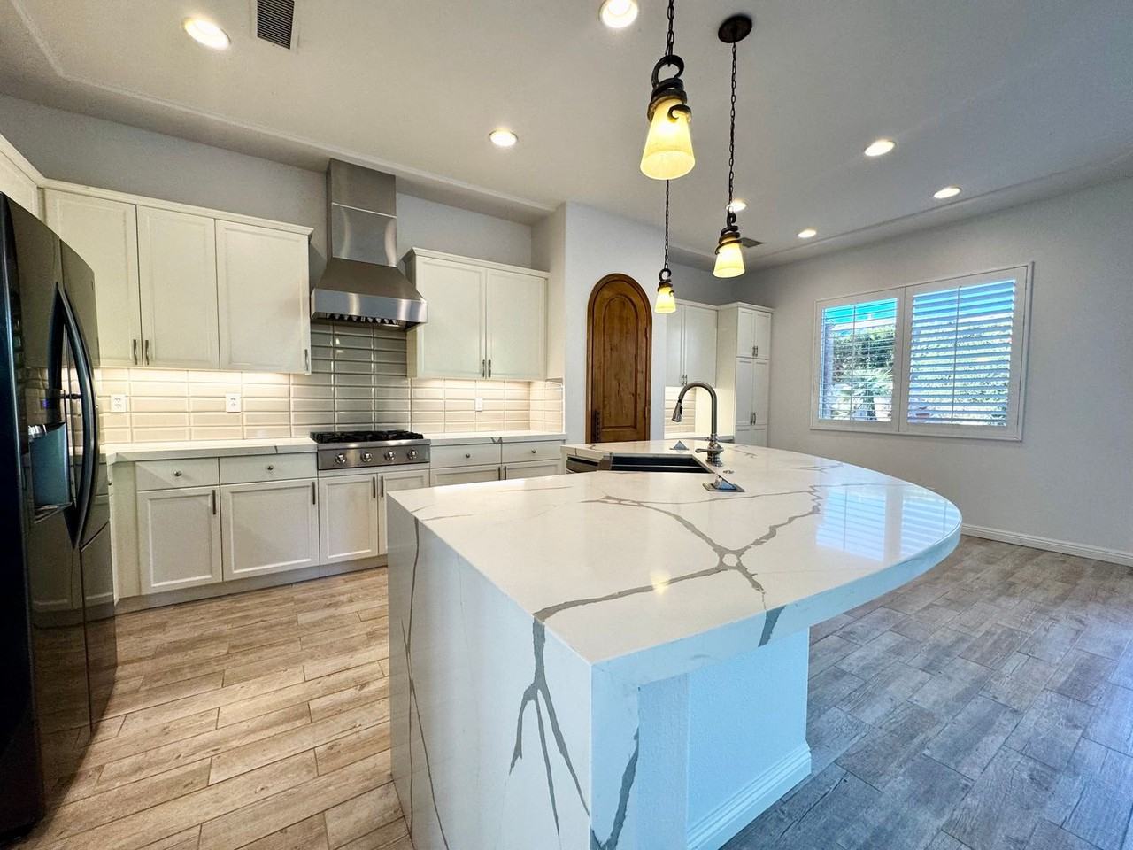 121 Fresco Lane - Photo 7 of 48