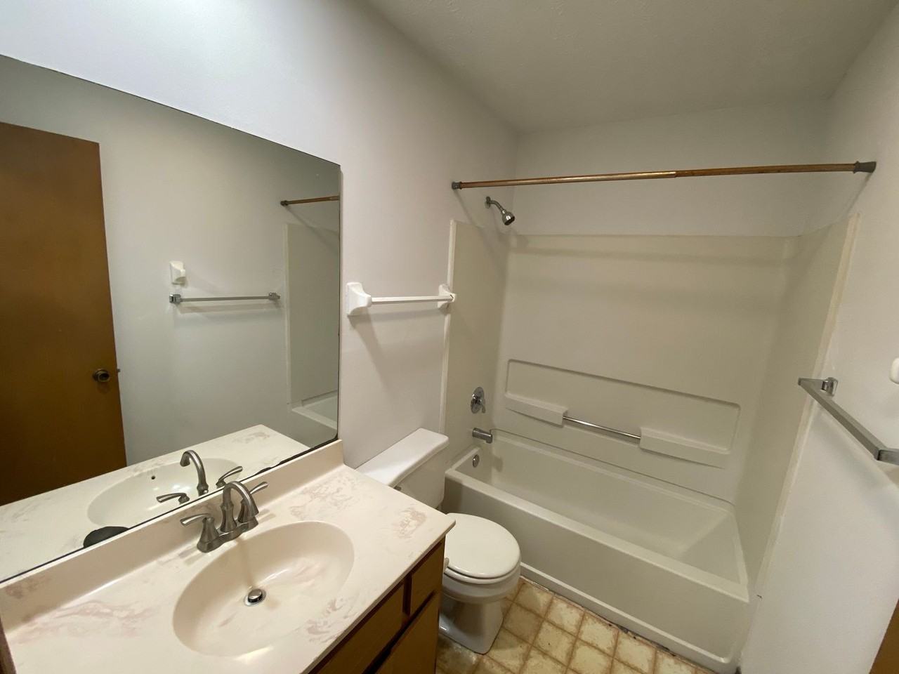 Chittenden Ave 76 MLR - Photo 7 of 16