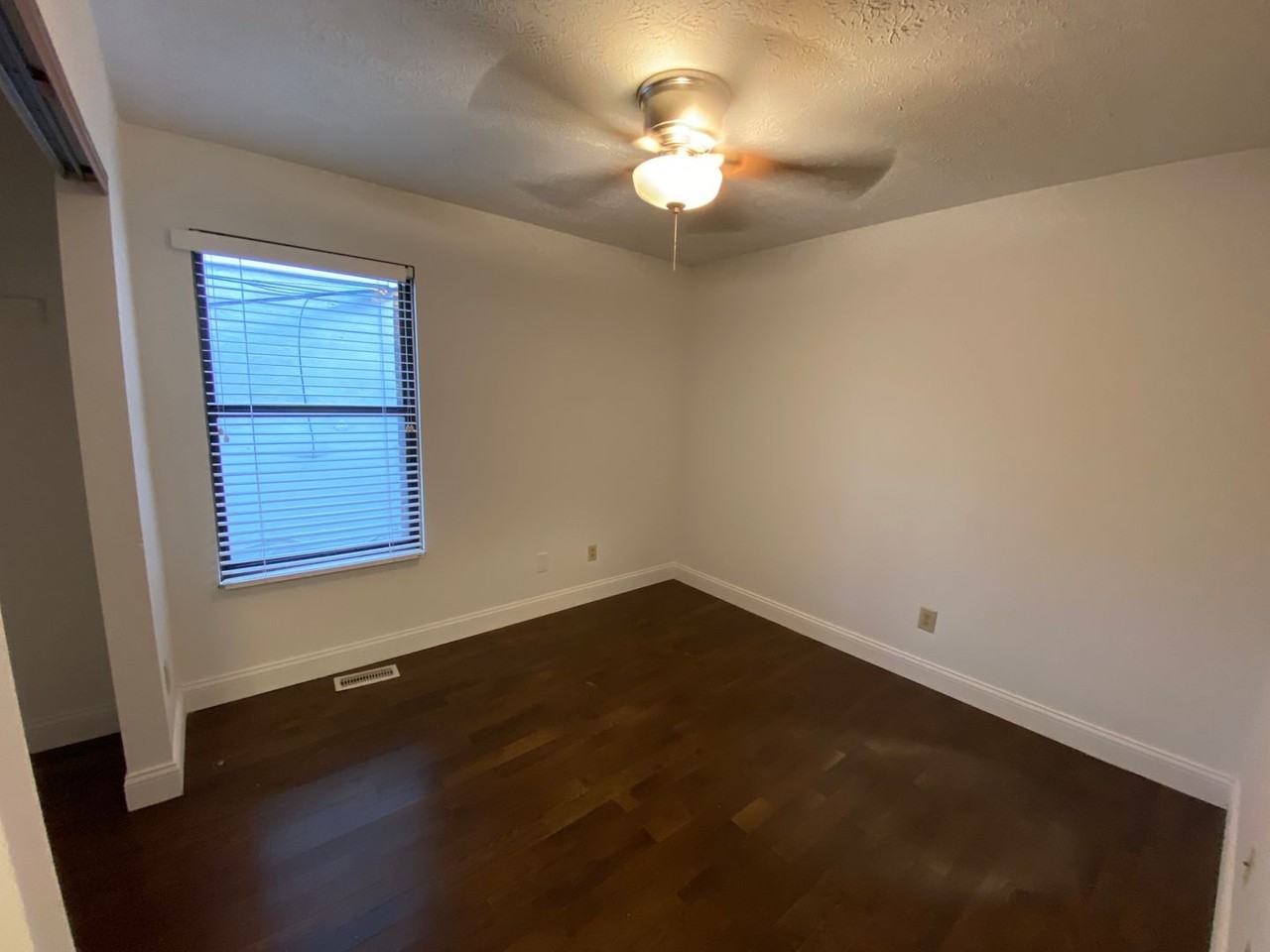 Chittenden Ave 76 MLR - Photo 7 of 15