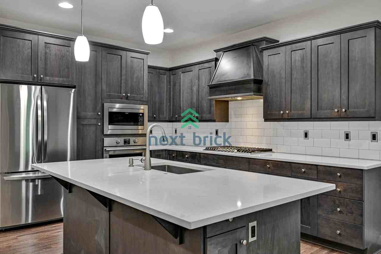 8430 Northeast 203rd Place - Photo 2 of 26