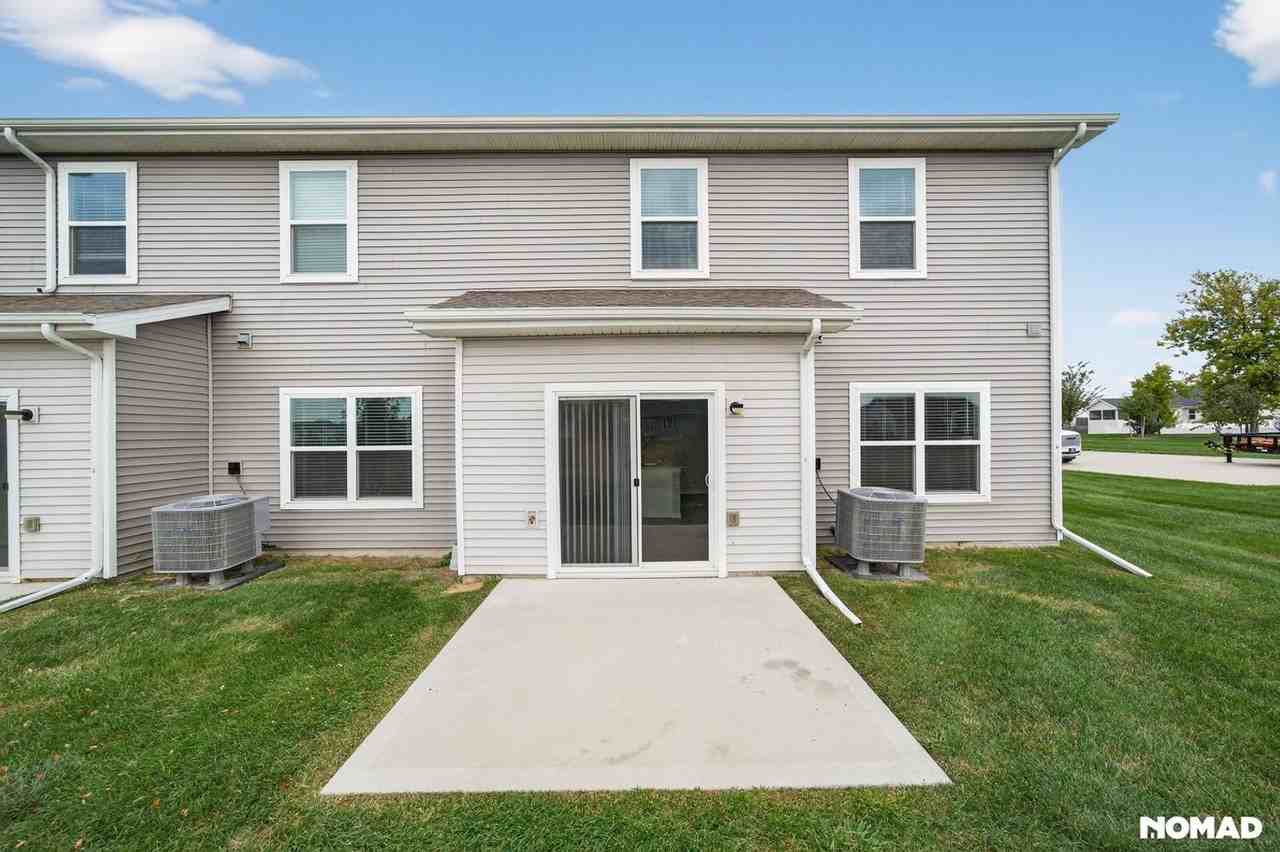 912 Maywood Ln - Photo 3 of 25