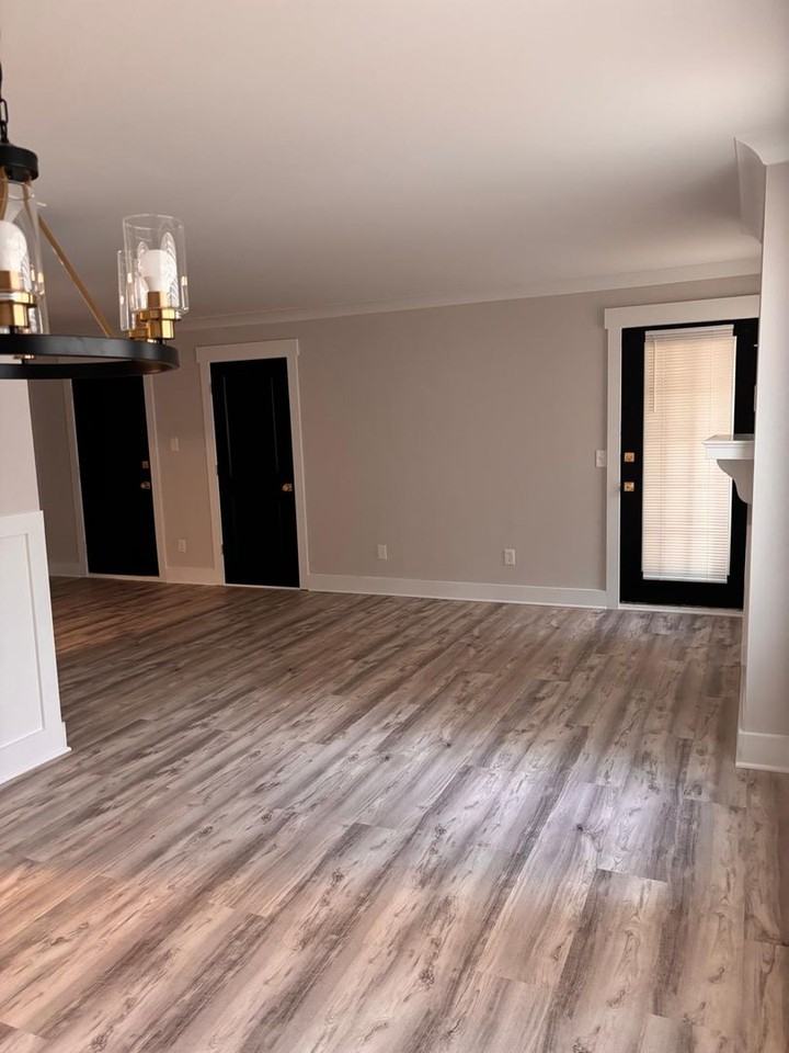 4211 Edith Ln - Photo 2 of 16