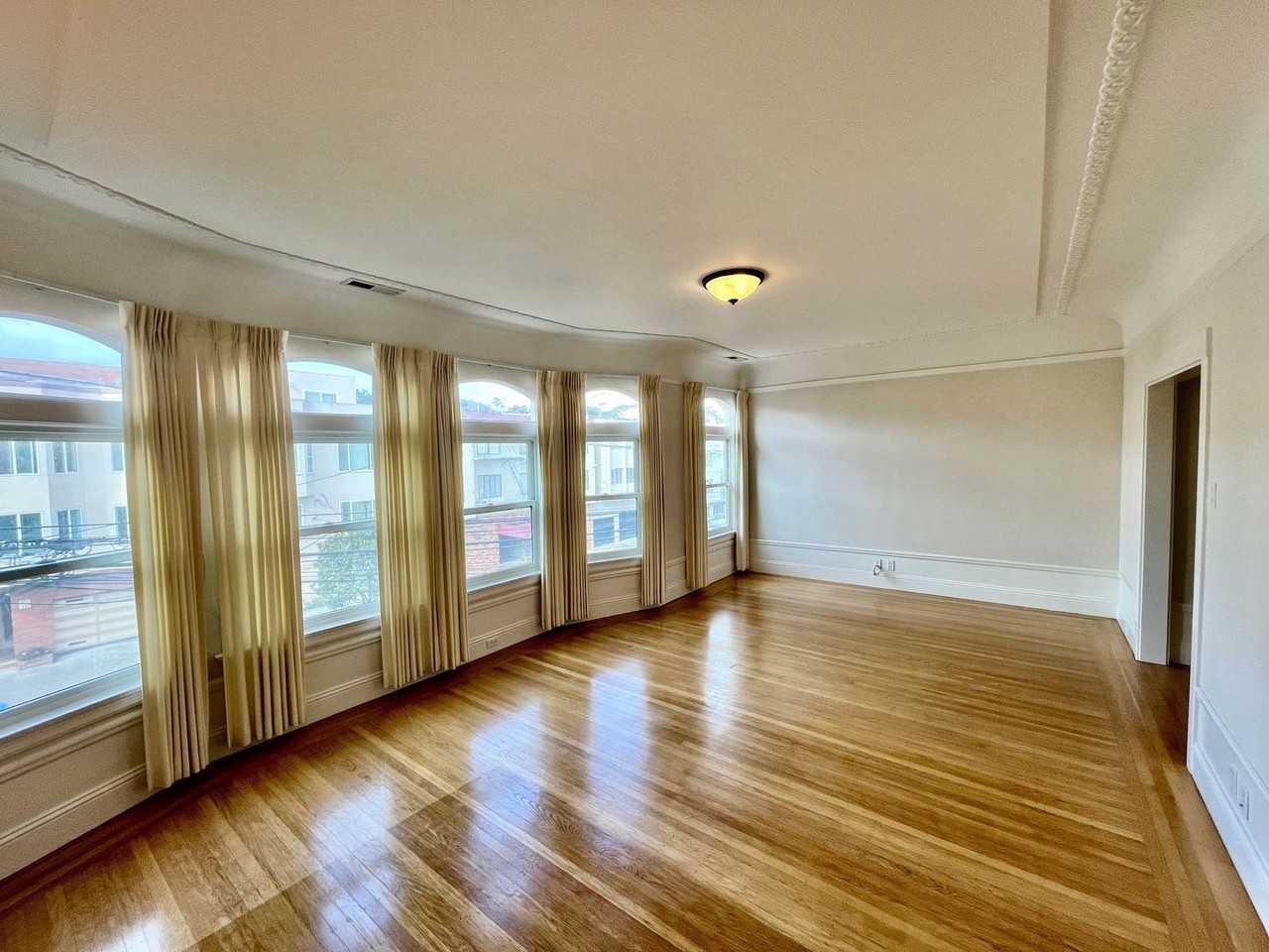 454 34th Ave - Photo 2 of 19