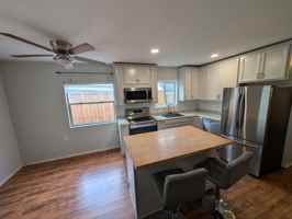 featured image of 711 10th Ave