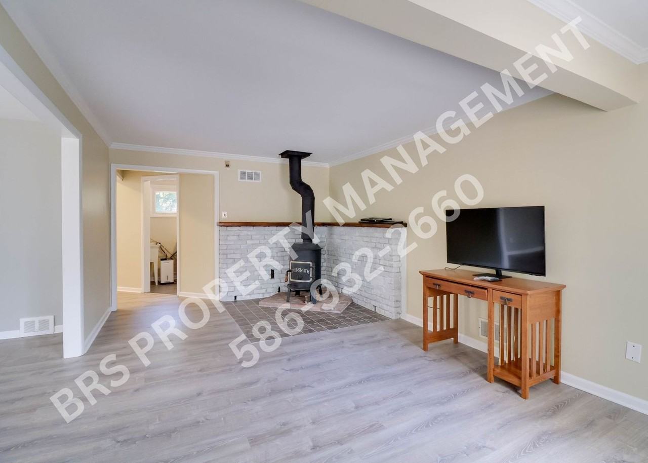 1977 Swaranne Drive - Photo 3 of 22